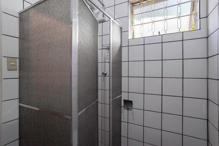 Casa para alugar com 7700m², 2 quartos e 8 vagas Casa para alugar com 7700m², 2 quartos e 8 vagasBanheiro social