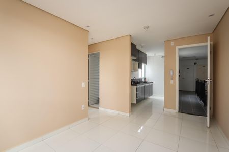 Sala de apartamento para alugar com 2 quartos, 48m² em Vila do Encontro, São Paulo