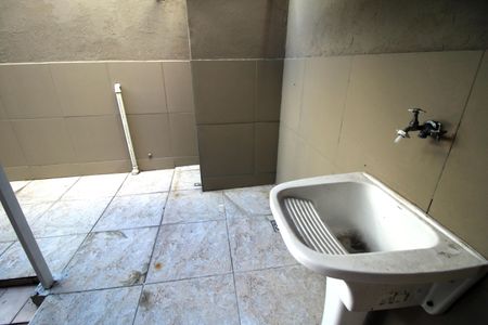 Casa à venda com 55m², 2 quartos e sem vagaÁrea de Serviço