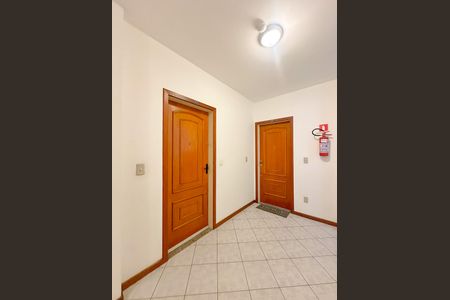 Apartamento para alugar com 63m², 2 quartos e sem vagaHall social