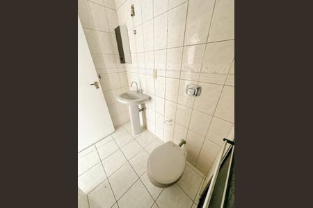 Apartamento para alugar com 63m², 2 quartos e sem vagaBanheiro