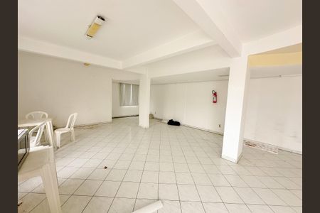 Apartamento para alugar com 63m², 2 quartos e sem vagaÁrea comum - Salão de festas