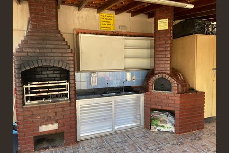 Apartamento à venda com 48m², 2 quartos e 1 vaga Apartamento à venda com 48m², 2 quartos e 1 vagaChurrasqueira