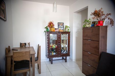 Apartamento à venda com 48m², 2 quartos e 1 vaga Apartamento à venda com 48m², 2 quartos e 1 vagaSala