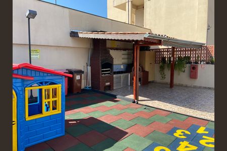 Apartamento à venda com 48m², 2 quartos e 1 vaga Apartamento à venda com 48m², 2 quartos e 1 vagaÁrea comum - Playground