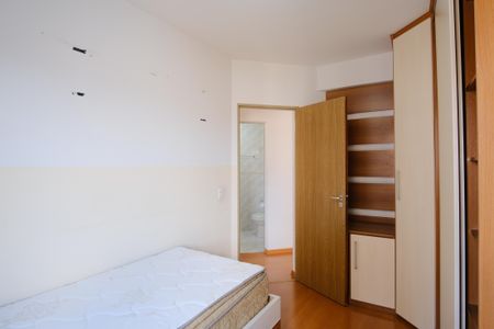 Quarto 2 de apartamento para alugar com 2 quartos, 52m² em Vila Matilde, São Paulo