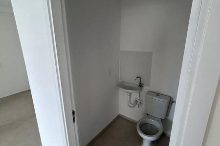 Banheiro de apartamento para alugar com 2 quartos, 45m² em Várzea de Baixo, São Paulo