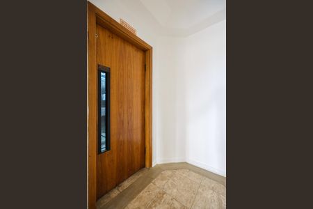 Apartamento à venda com 242m², 3 quartos e 4 vagasHall de entrada