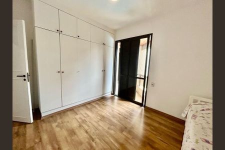 Apartamento à venda com 242m², 3 quartos e 4 vagasSuíte 2