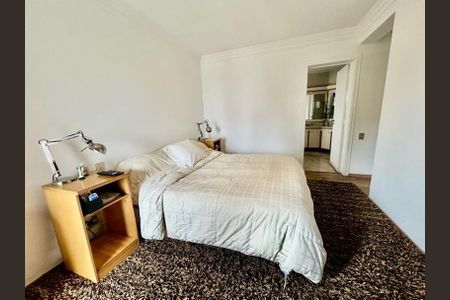 Apartamento à venda com 242m², 3 quartos e 4 vagasSuíte 1