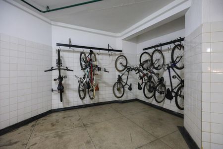 Apartamento à venda com 242m², 3 quartos e 4 vagasÁrea comum