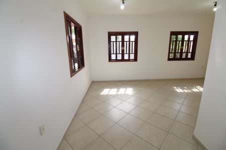 Casa para alugar com 180m², 3 quartos e 3 vagasSala