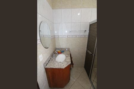 Casa para alugar com 180m², 3 quartos e 3 vagasBanheiro 2 