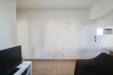 Sala de apartamento para alugar com 1 quarto, 40m² em Jardim Tres Marias, Guarujá