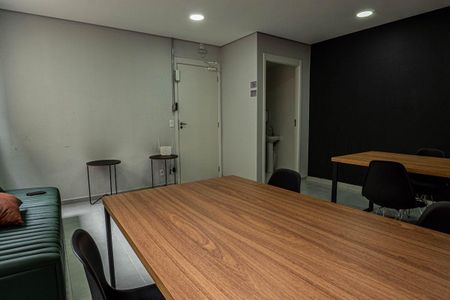 Apartamento à venda com 37m², 2 quartos e sem vaga Apartamento à venda com 37m², 2 quartos e sem vagaCoworking