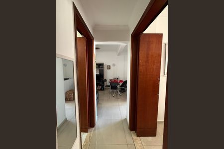 Apartamento para alugar com 47m², 2 quartos e sem vagacorredor banheiro