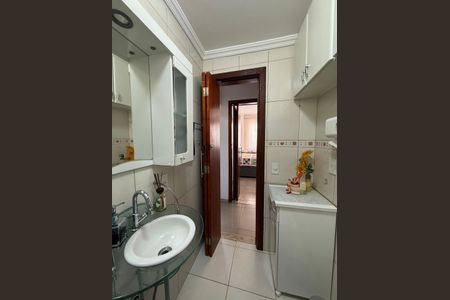 Apartamento para alugar com 47m², 2 quartos e sem vagaBanheiro