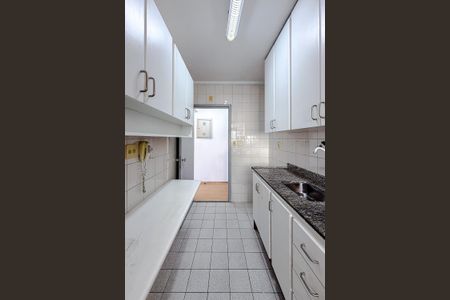 Apartamento à venda com 58m², 2 quartos e 1 vagaCozinha