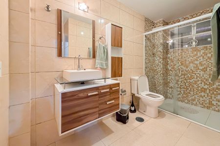 Apartamento à venda com 80m², 2 quartos e 1 vagaBanheiro