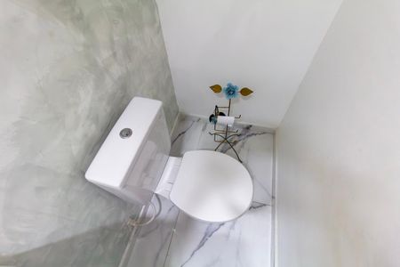 Casa de condomínio à venda com 160m², 2 quartos e 2 vagas Casa de condomínio à venda com 160m², 2 quartos e 2 vagasLavabo 1