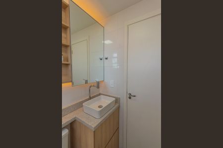 Apartamento para alugar com 44m², 2 quartos e 1 vaga Apartamento para alugar com 44m², 2 quartos e 1 vagaBanheiro social