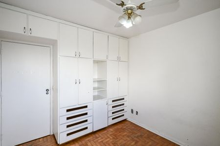 Apartamento para alugar com 90m², 2 quartos e 1 vagaQuarto