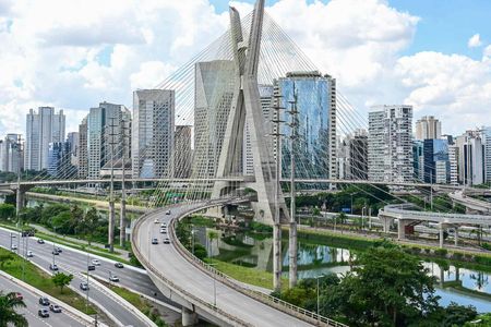 Apartamento para alugar com 90m², 2 quartos e 1 vagaVista