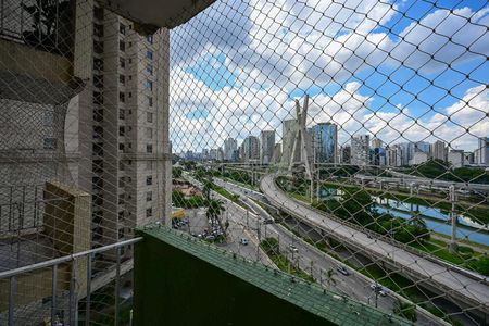 Varanda de apartamento para alugar com 2 quartos, 90m² em Real Parque, São Paulo