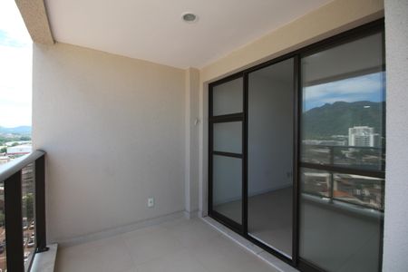 Varanda de apartamento para alugar com 3 quartos, 77m² em Barra Olímpica, Rio de Janeiro