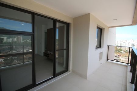 Varanda de apartamento para alugar com 3 quartos, 77m² em Barra Olímpica, Rio de Janeiro
