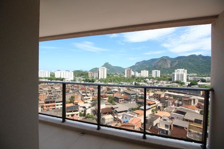 Apartamento para alugar com 77m², 3 quartos e 1 vagaVaranda