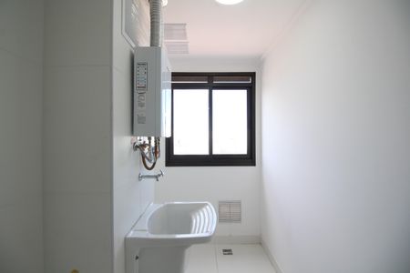 Apartamento para alugar com 77m², 3 quartos e 1 vagaÁrea de Serviço
