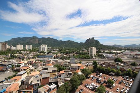 Apartamento para alugar com 77m², 3 quartos e 1 vagaVista