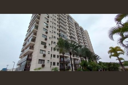 Apartamento para alugar com 77m², 3 quartos e 1 vagaFachada