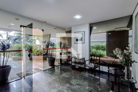 Apartamento à venda com 102m², 3 quartos e 1 vaga Apartamento à venda com 102m², 3 quartos e 1 vagaHall