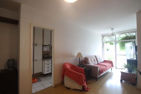 Apartamento à venda com 72m², 2 quartos e 1 vagaSala