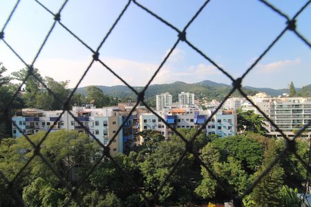 Apartamento à venda com 72m², 2 quartos e 1 vagaÁrea de serviço - Vista