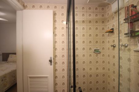 Apartamento à venda com 72m², 2 quartos e 1 vagaBanheiro da suíte
