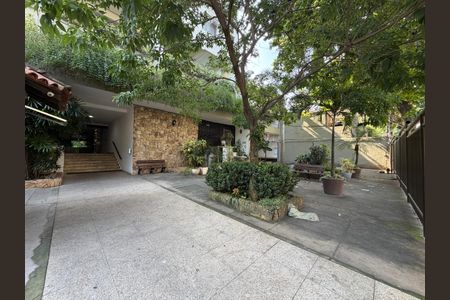 Apartamento à venda com 72m², 2 quartos e 1 vaga Apartamento à venda com 72m², 2 quartos e 1 vagaÁrea comum