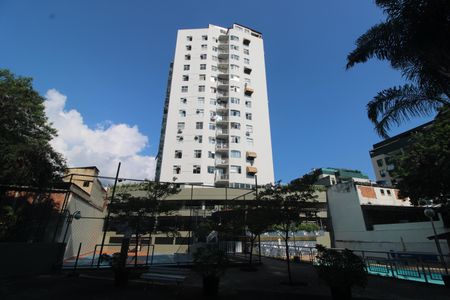 Apartamento à venda com 72m², 2 quartos e 1 vagaÁrea comum