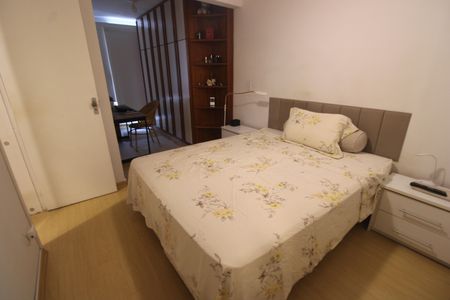 Apartamento à venda com 72m², 2 quartos e 1 vagaSuíte
