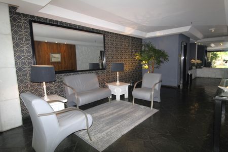 Apartamento à venda com 72m², 2 quartos e 1 vagaHall