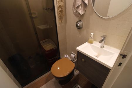 Apartamento à venda com 72m², 2 quartos e 1 vagaBanheiro social