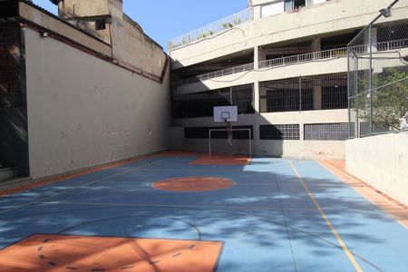 Apartamento à venda com 72m², 2 quartos e 1 vagaÁrea comum