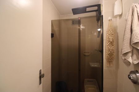 Apartamento à venda com 72m², 2 quartos e 1 vagaBanheiro social