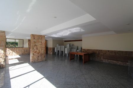 Apartamento à venda com 72m², 2 quartos e 1 vagaÁrea comum - Salão de festas