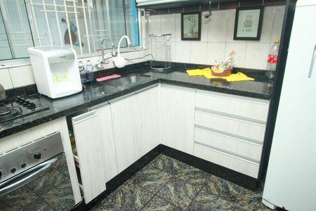 Casa à venda com 125m², 2 quartos e 2 vagasCozinha