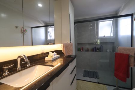 Apartamento à venda com 151m², 3 quartos e 2 vagasBanheiro da Suíte