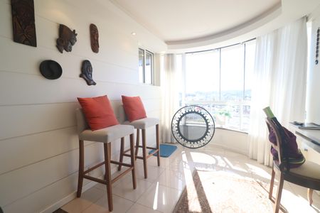 Apartamento à venda com 151m², 3 quartos e 2 vagasJantar