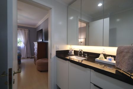 Apartamento à venda com 151m², 3 quartos e 2 vagasBanheiro da Suíte